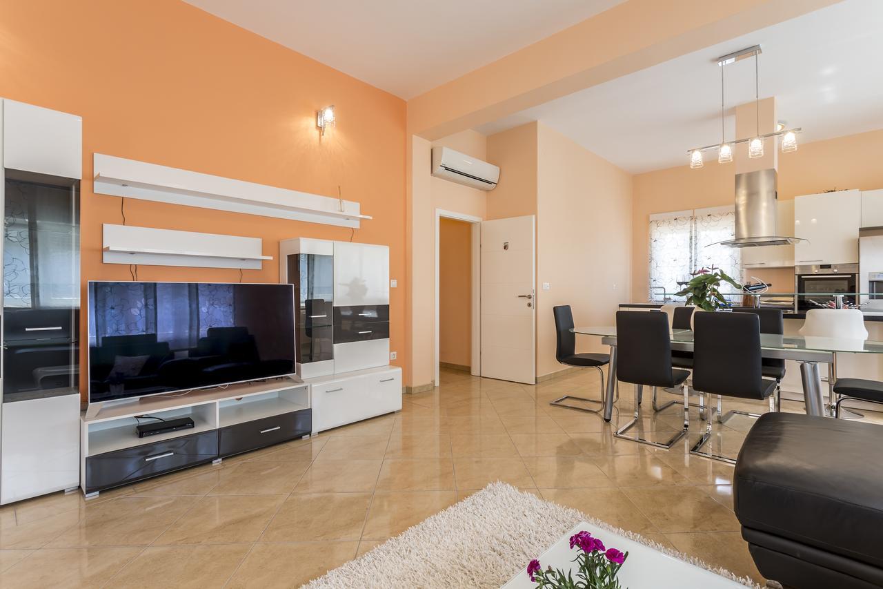 Apartmani Lukic Сплит Экстерьер фото