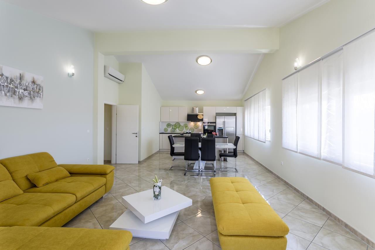 Apartmani Lukic Сплит Экстерьер фото