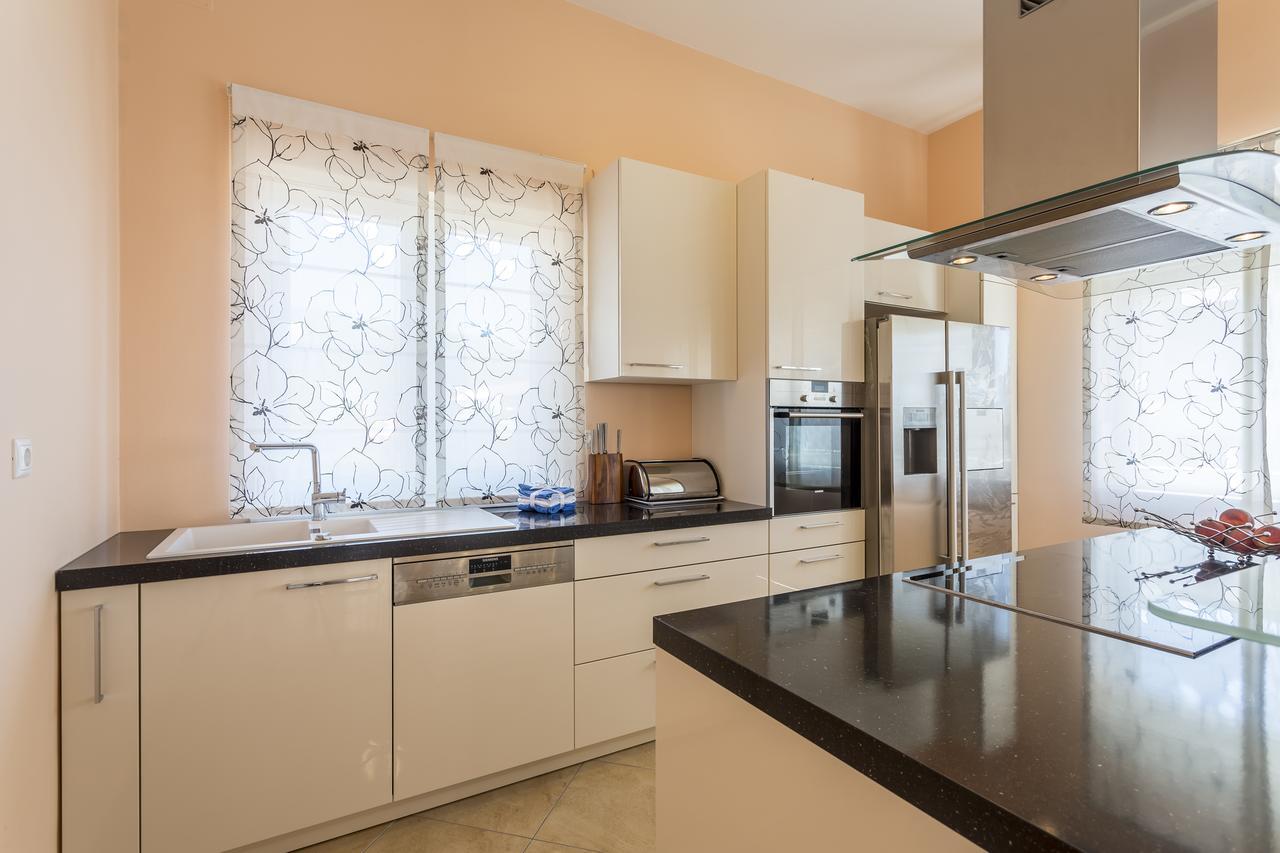 Apartmani Lukic Сплит Экстерьер фото