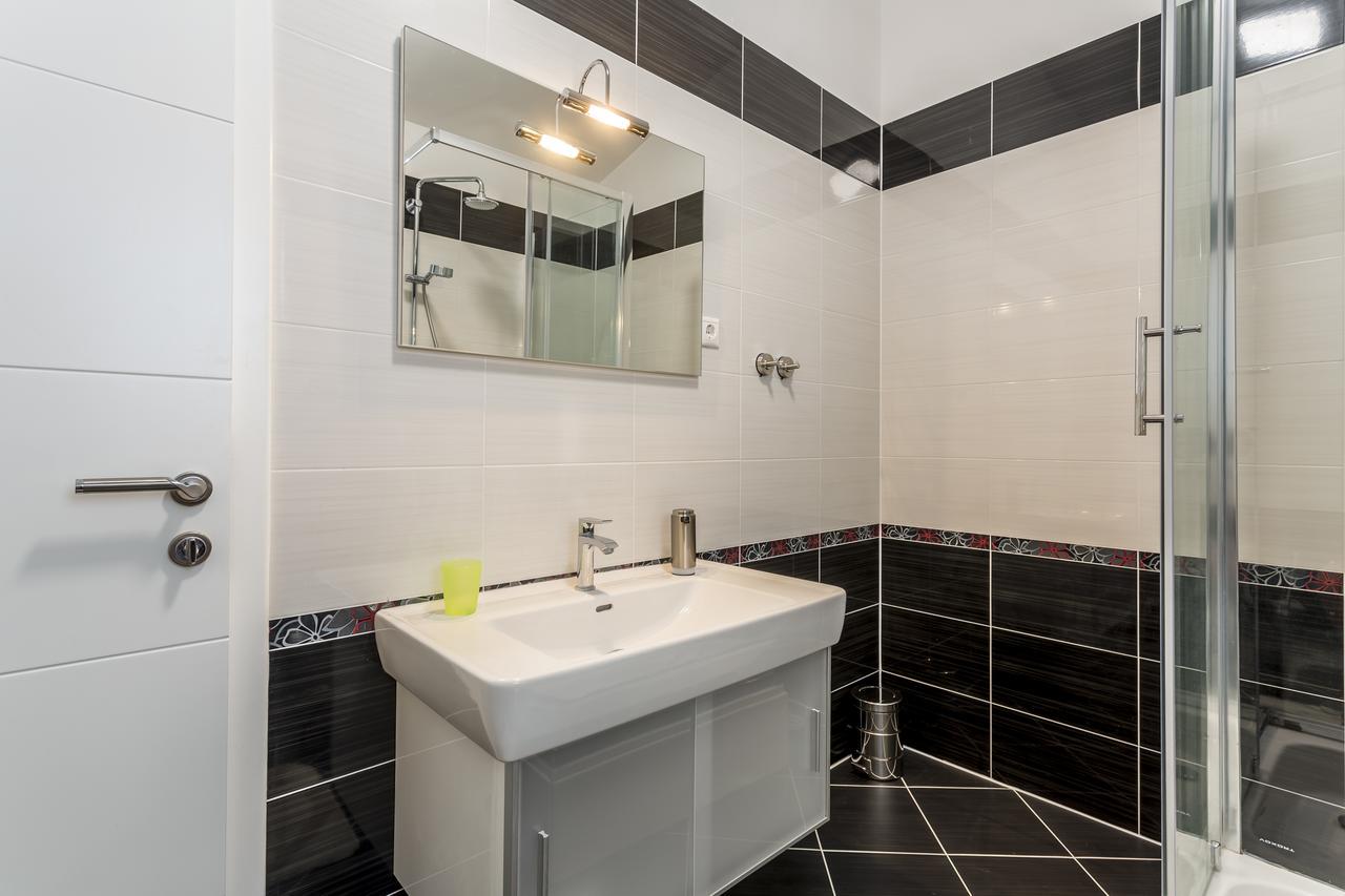Apartmani Lukic Сплит Экстерьер фото