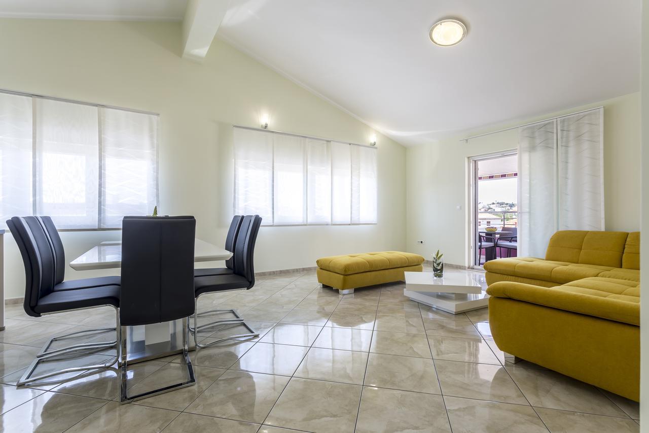 Apartmani Lukic Сплит Экстерьер фото