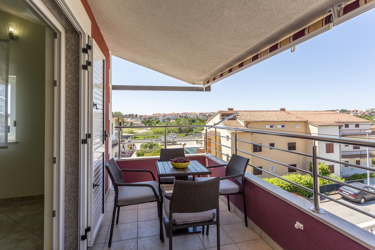 Apartmani Lukic Сплит Экстерьер фото