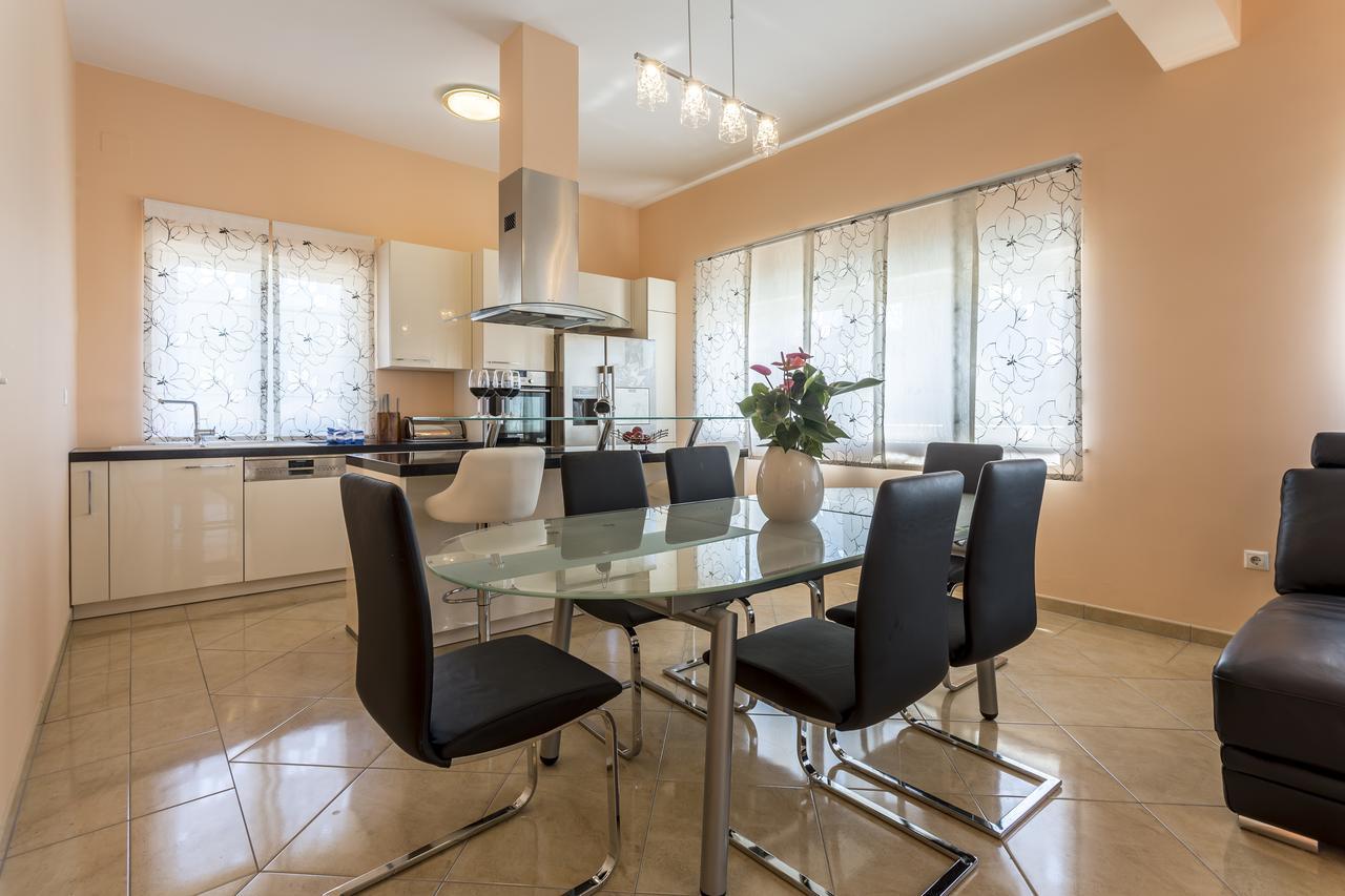 Apartmani Lukic Сплит Экстерьер фото