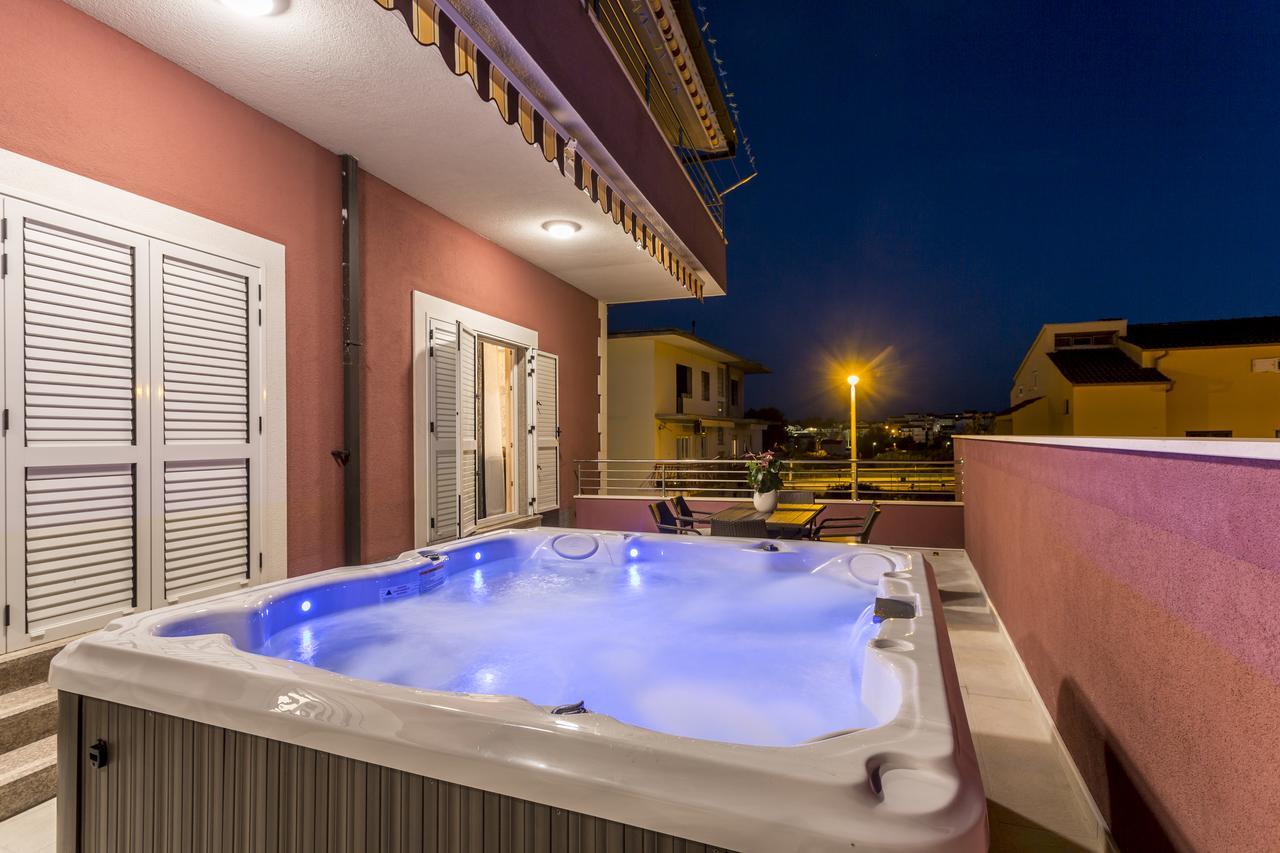 Apartmani Lukic Сплит Экстерьер фото