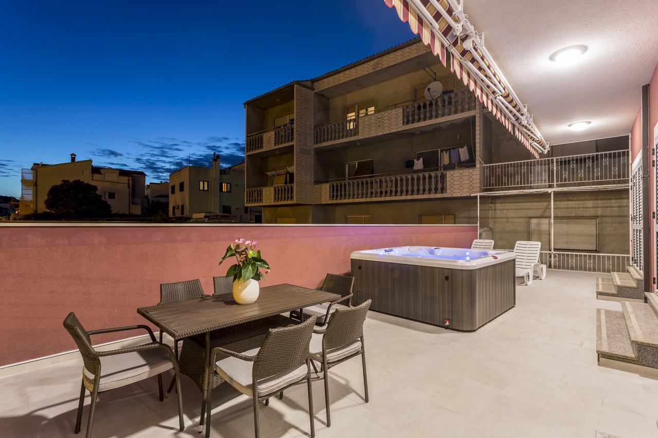 Apartmani Lukic Сплит Экстерьер фото